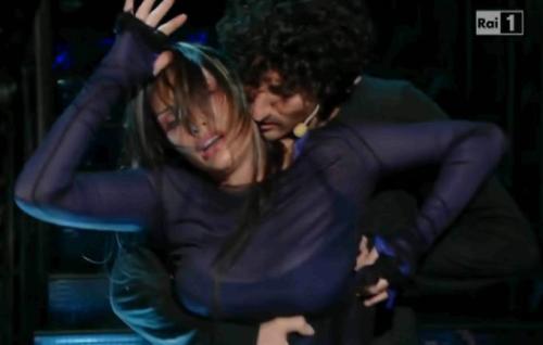 Anna Oxa .... Samuel Peron